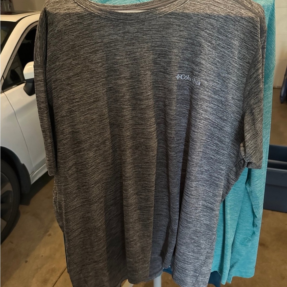 Columbia Heathered Gray Shirt